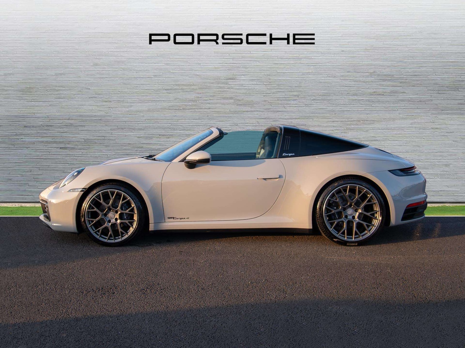 Used Porsche 911 2024 for sale - 78024169: Photo 5