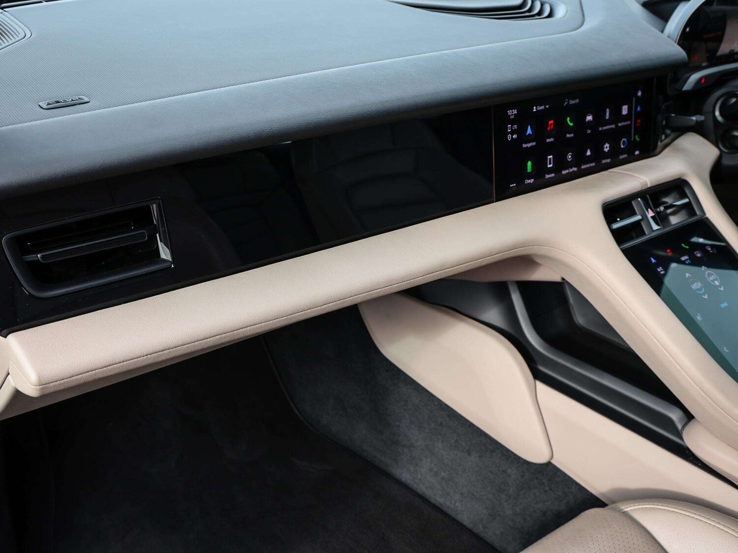 Used Porsche Taycan 2021 for sale - 77348029: Photo 35