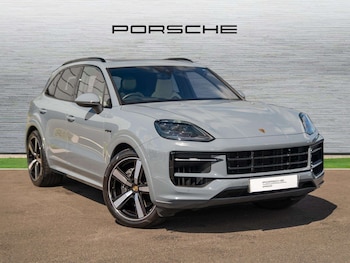 Used Porsche Cayenne 2024 for sale - 79172315: Photo