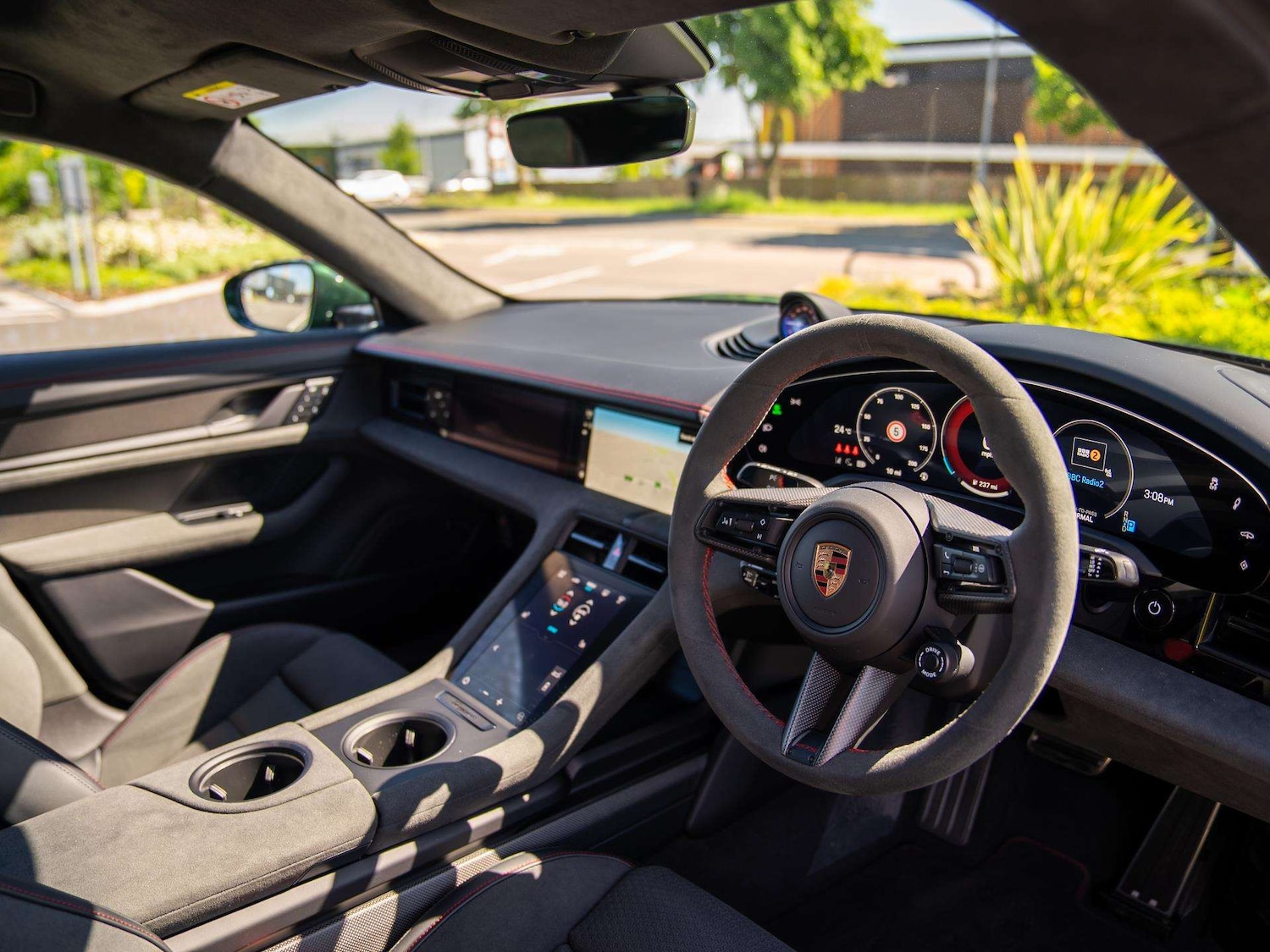 Used Porsche Taycan 2025 for sale - 76475956: Photo 9