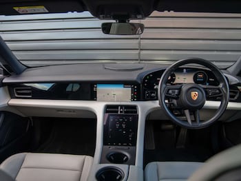 Used Porsche Taycan 2022 for sale - 76421092: Photo