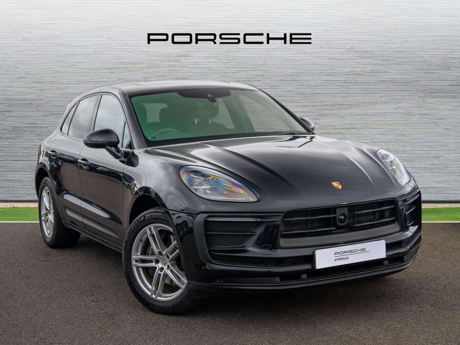 Used Porsche Macan 2022 for sale - 78023943: Photo 1