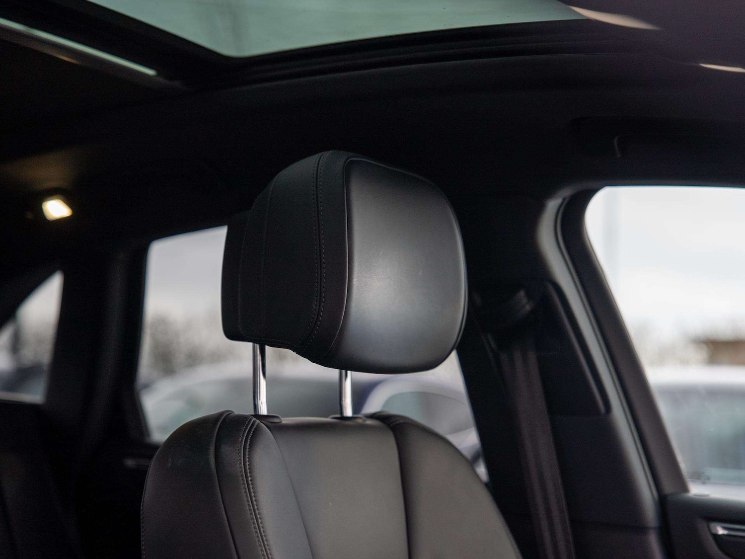 Used Porsche Macan 2022 for sale - 78023943: Photo 13