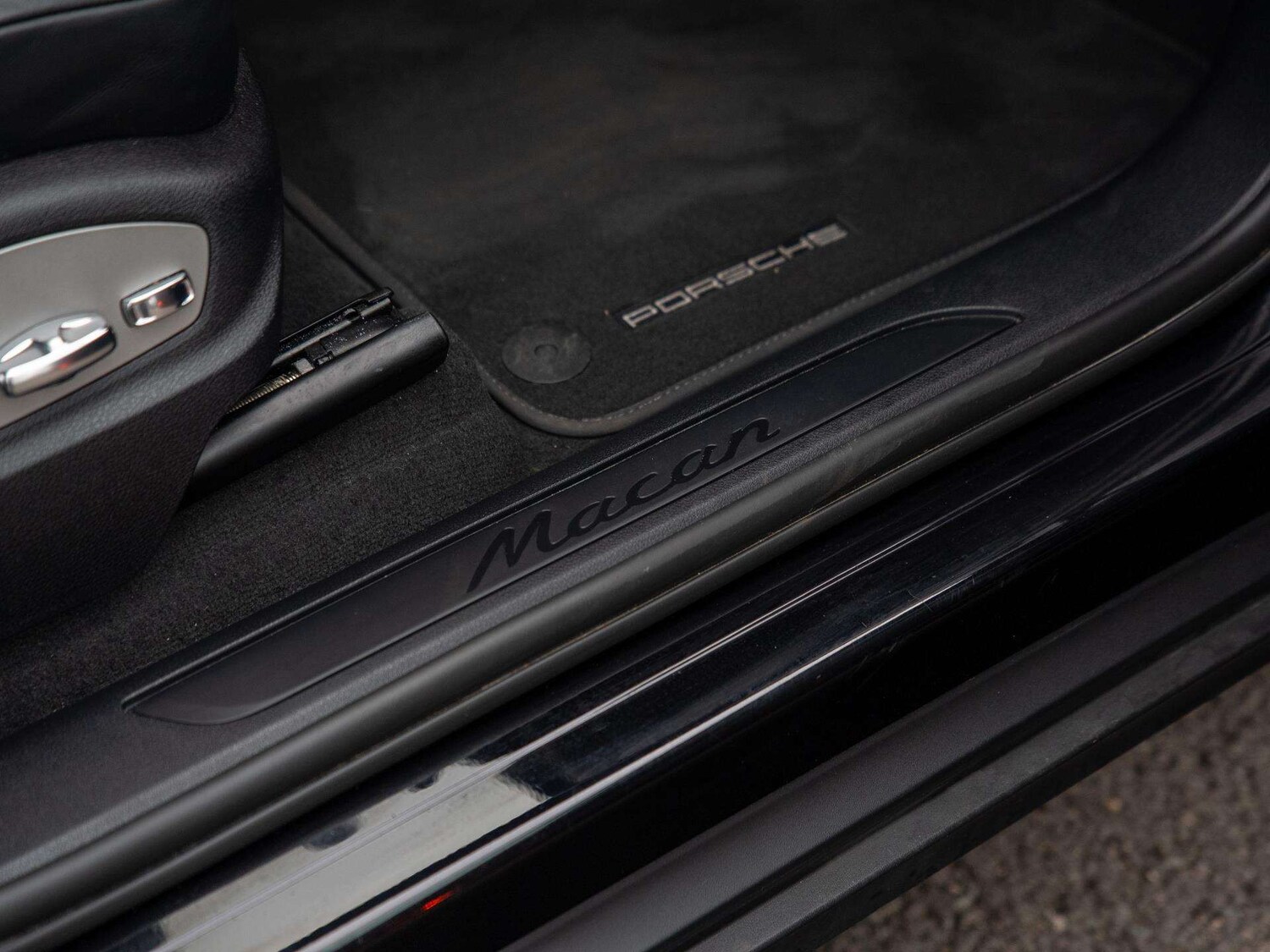 Used Porsche Macan 2022 for sale - 78023943: Photo 25