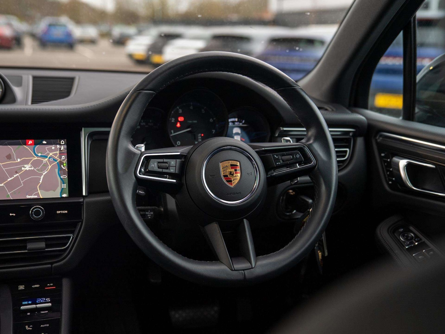 Used Porsche Macan 2022 for sale - 78023943: Photo 8