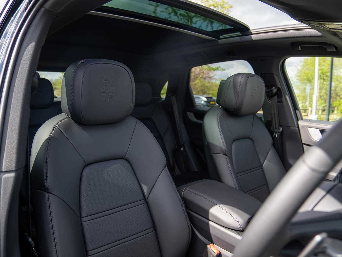 Used Porsche Cayenne 2025 for sale - 77112299: Photo 11