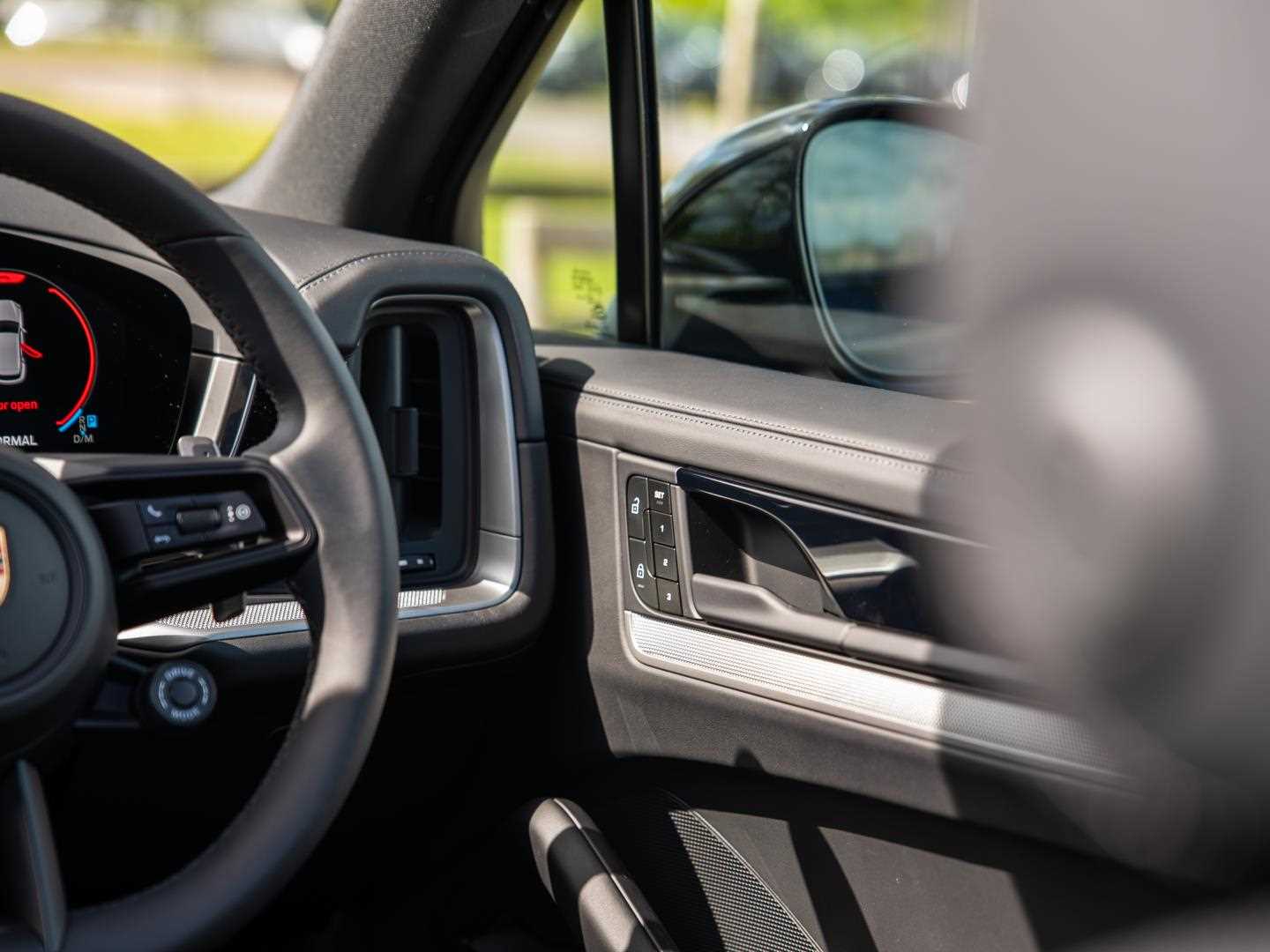 Used Porsche Cayenne 2025 for sale - 77112299: Photo 24