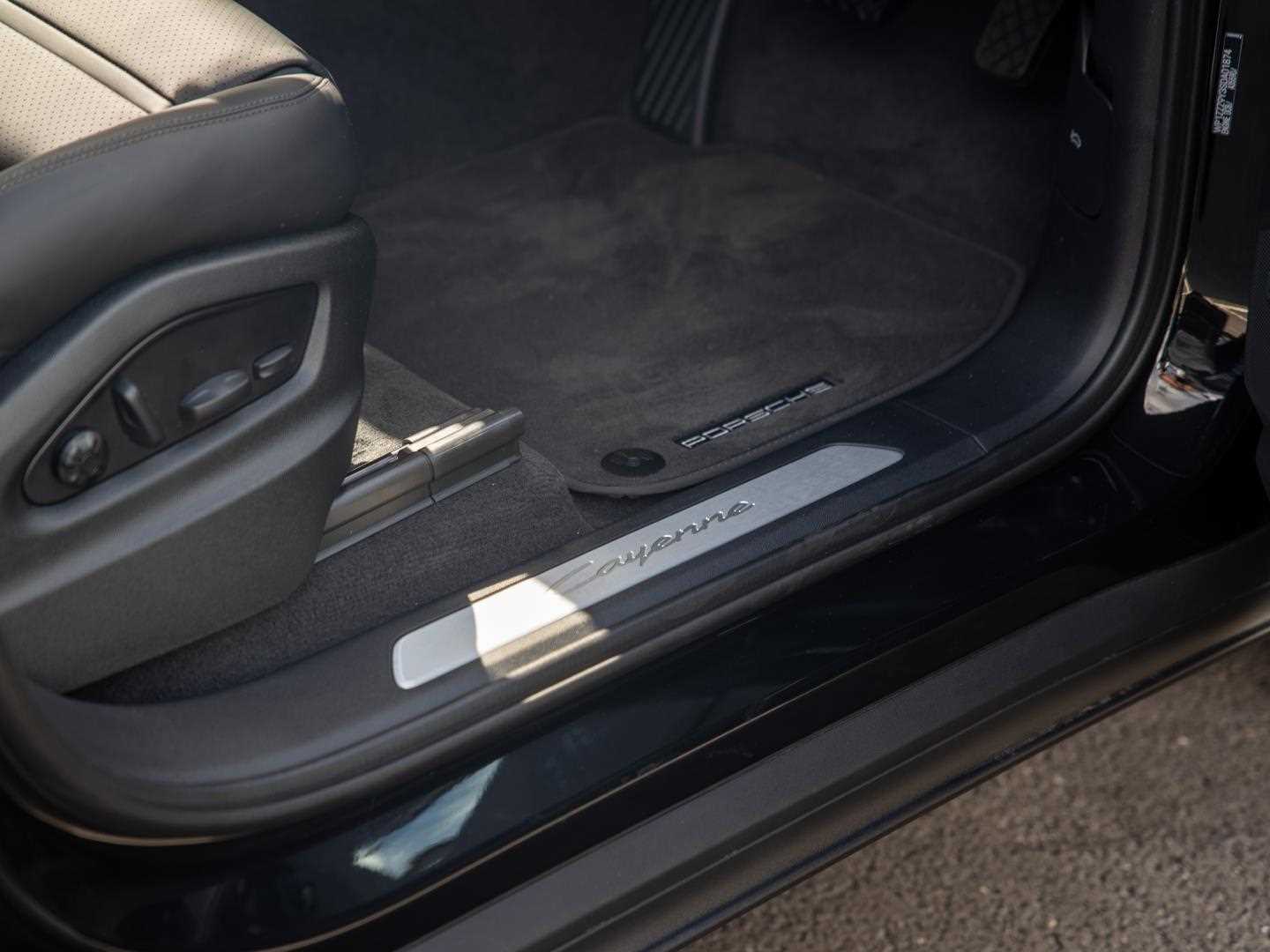 Used Porsche Cayenne 2025 for sale - 77112299: Photo 35