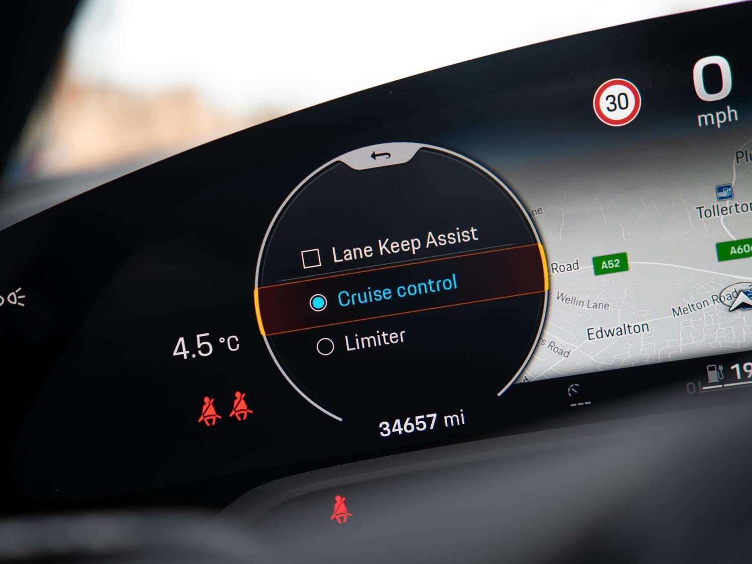 Used Porsche Taycan 2022 for sale - 77526840: Photo 18