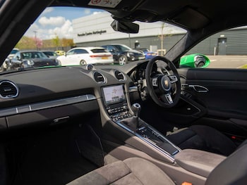 Used Porsche Cayman 2020 for sale - 78294774: Photo