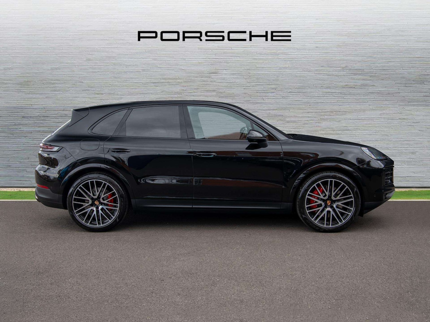 Used Porsche Cayenne 2026 for sale - 77458638: Photo 3
