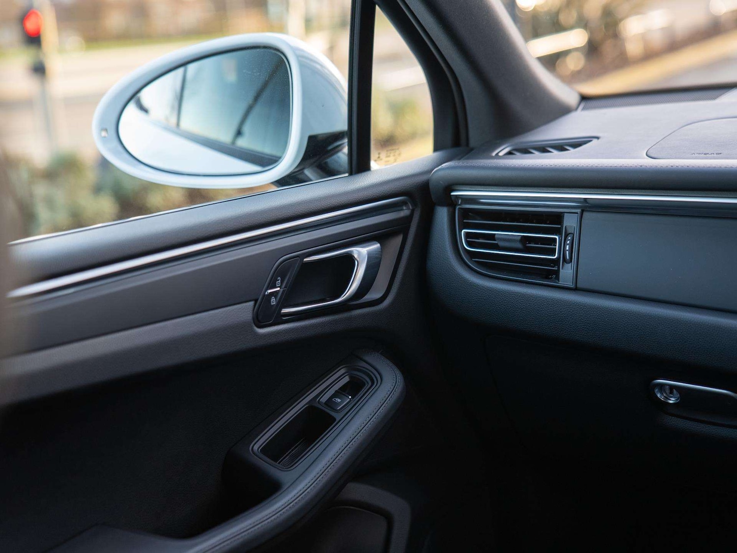 Used Porsche Macan 2022 for sale - 77308418: Photo 30