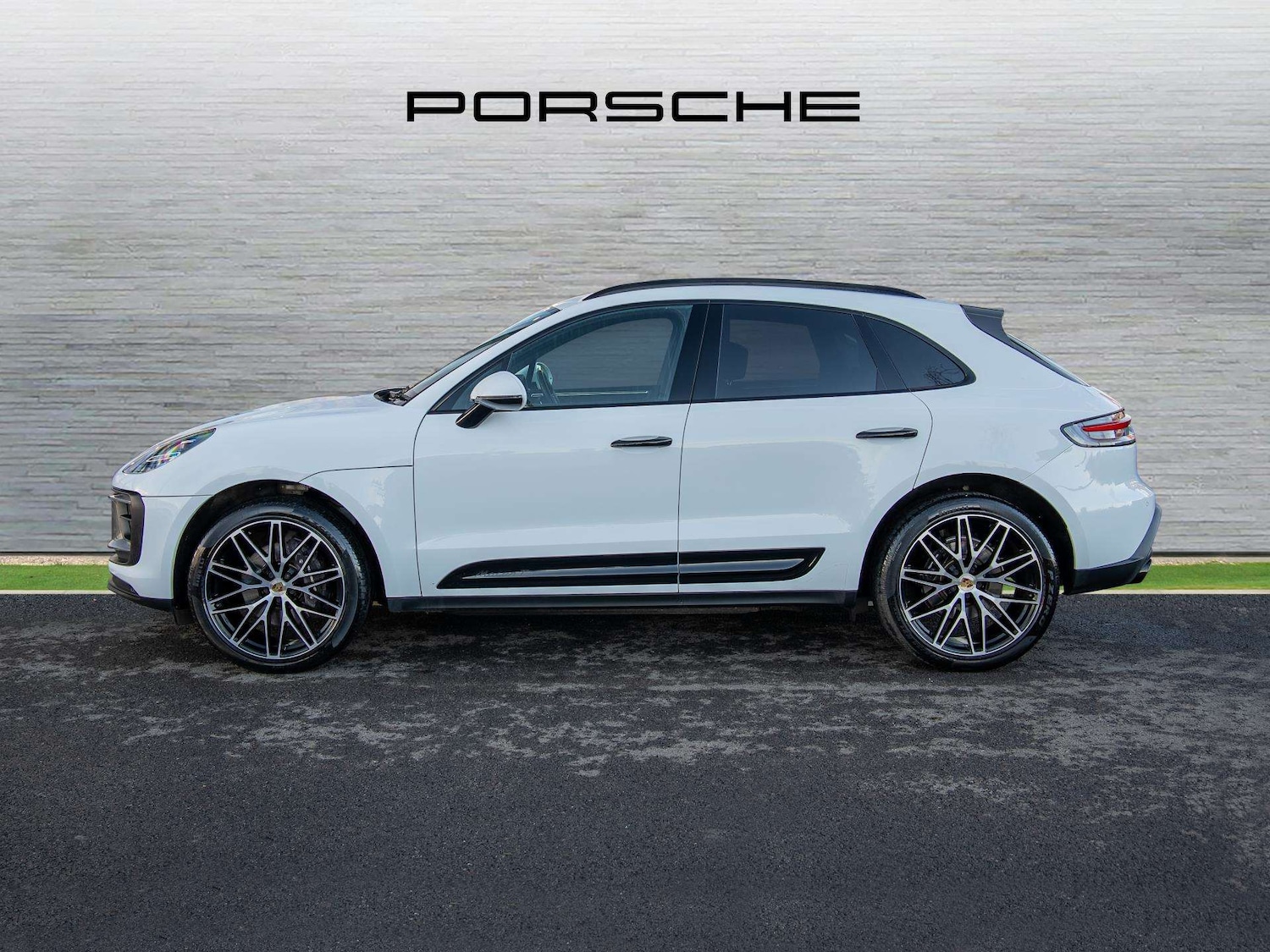 Used Porsche Macan 2022 for sale - 77308418: Photo 5