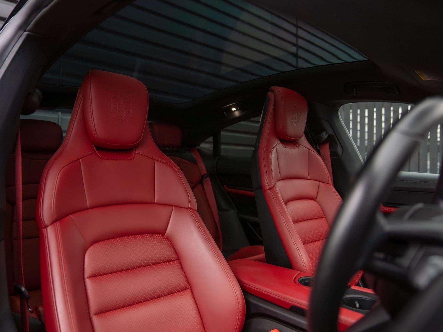 Used Porsche Taycan 2023 for sale - 76218464: Photo 10