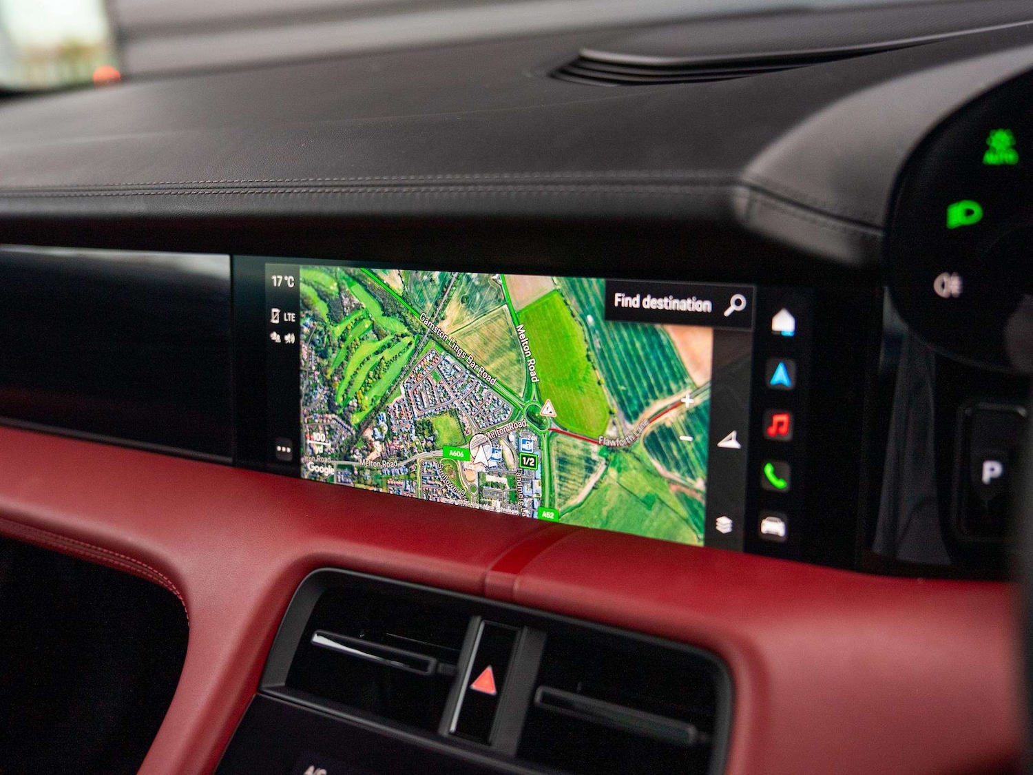 Used Porsche Taycan 2023 for sale - 76218464: Photo 20