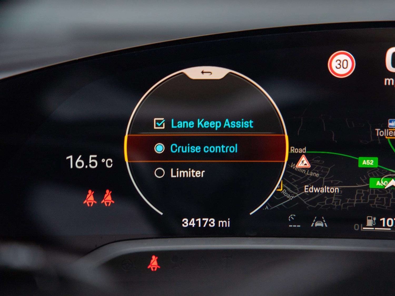 Used Porsche Taycan 2023 for sale - 76218464: Photo 26