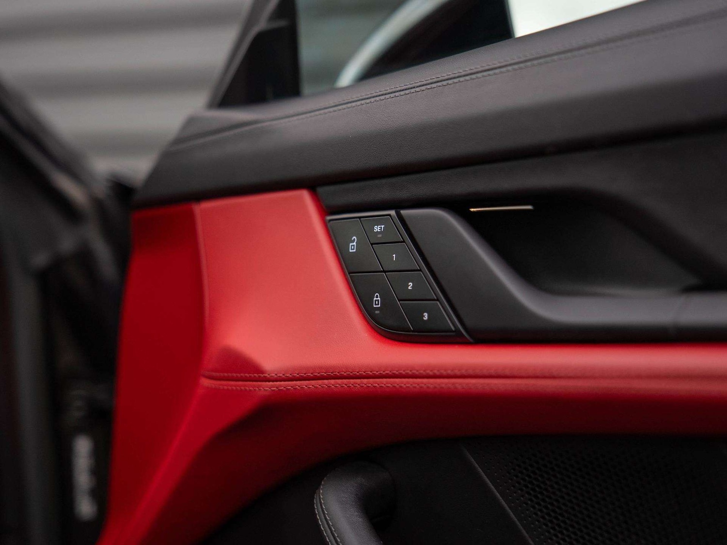 Used Porsche Taycan 2023 for sale - 76218464: Photo 28