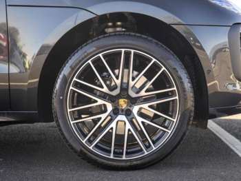 Used Porsche Macan 2025 for sale - 75218087: Photo