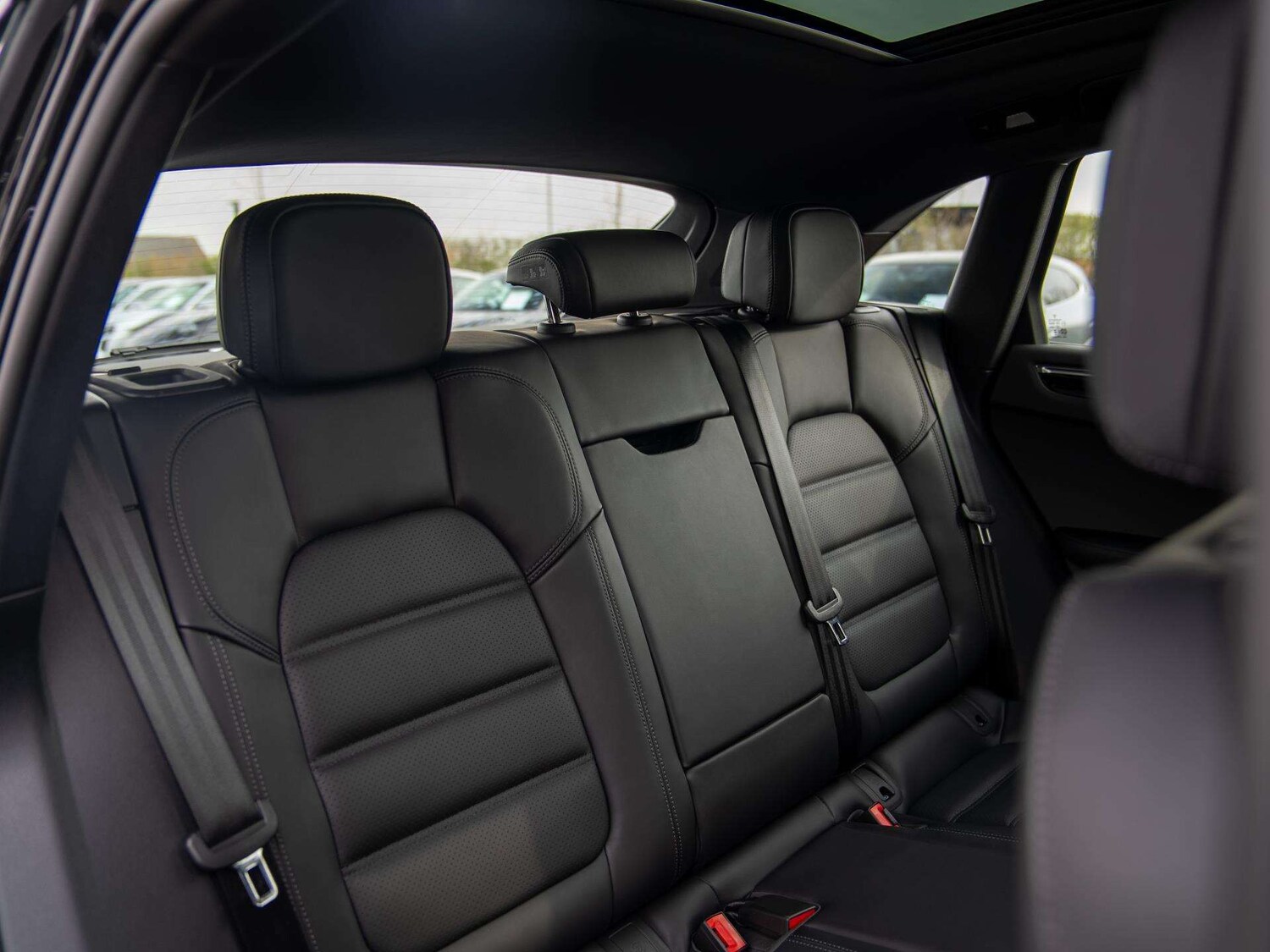 Used Porsche Macan 2026 for sale - 78010206: Photo 10