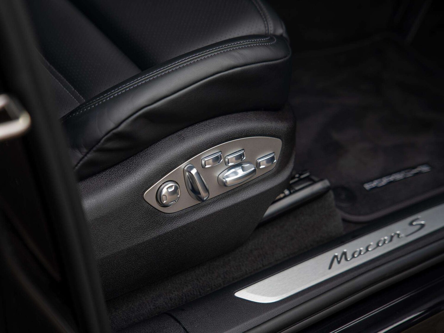 Used Porsche Macan 2026 for sale - 78010206: Photo 18