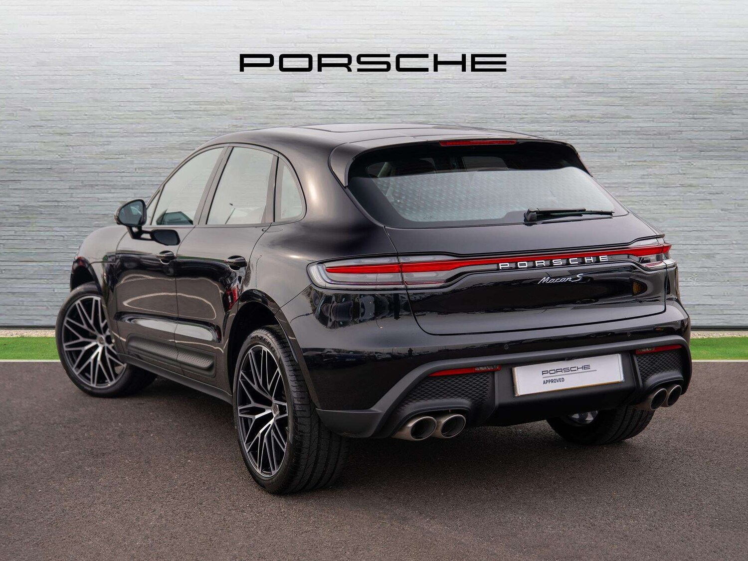 Used Porsche Macan 2026 for sale - 78010206: Photo 2