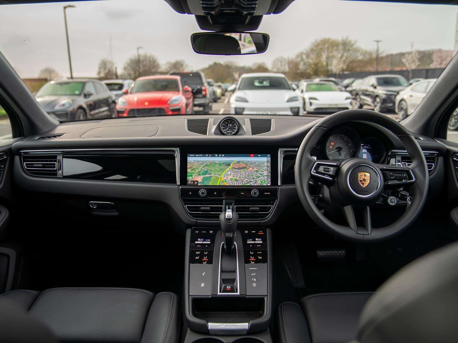 Used Porsche Macan 2026 for sale - 78010206: Photo 3