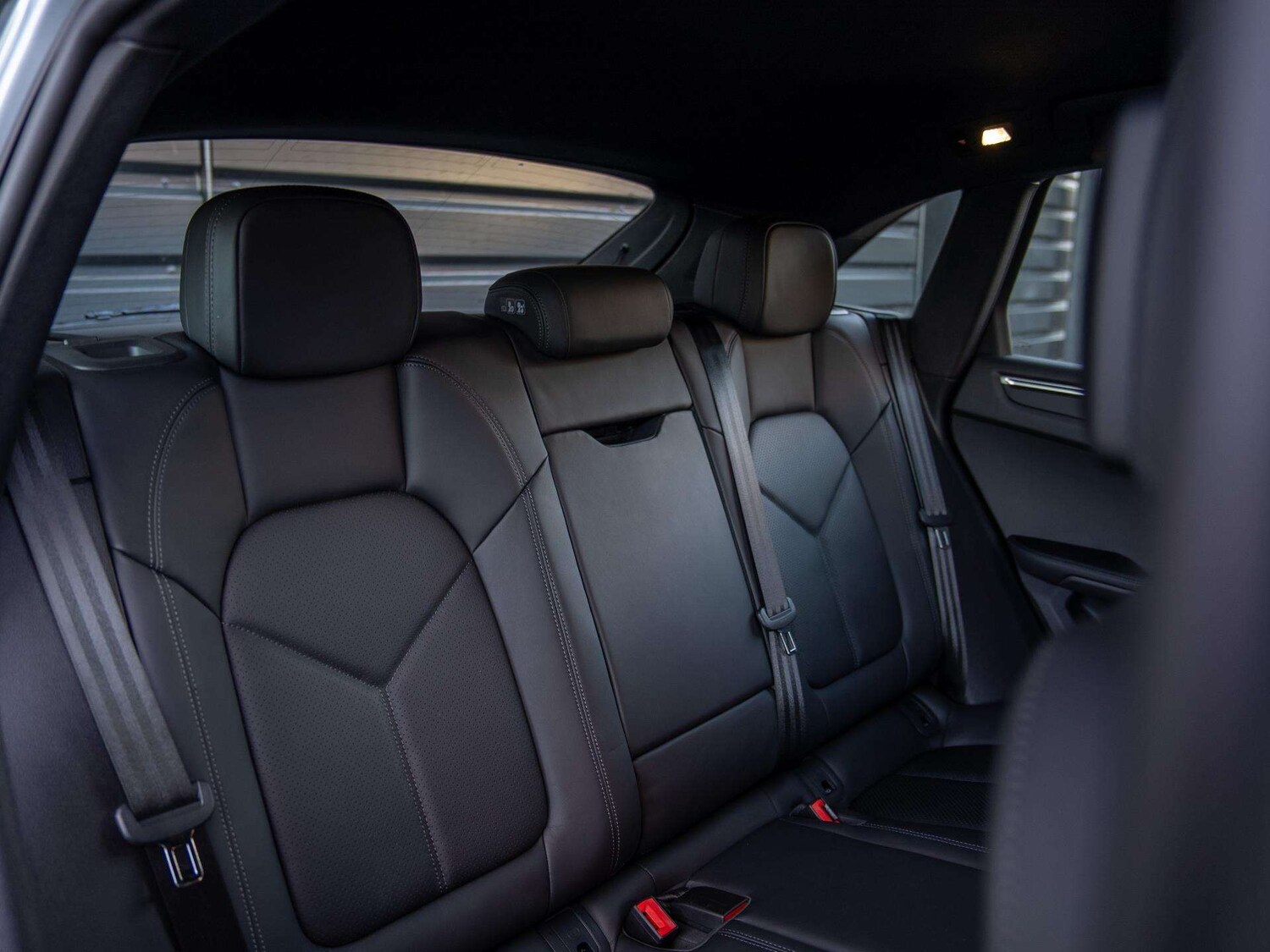 Used Porsche Macan 2022 for sale - 77389908: Photo 11