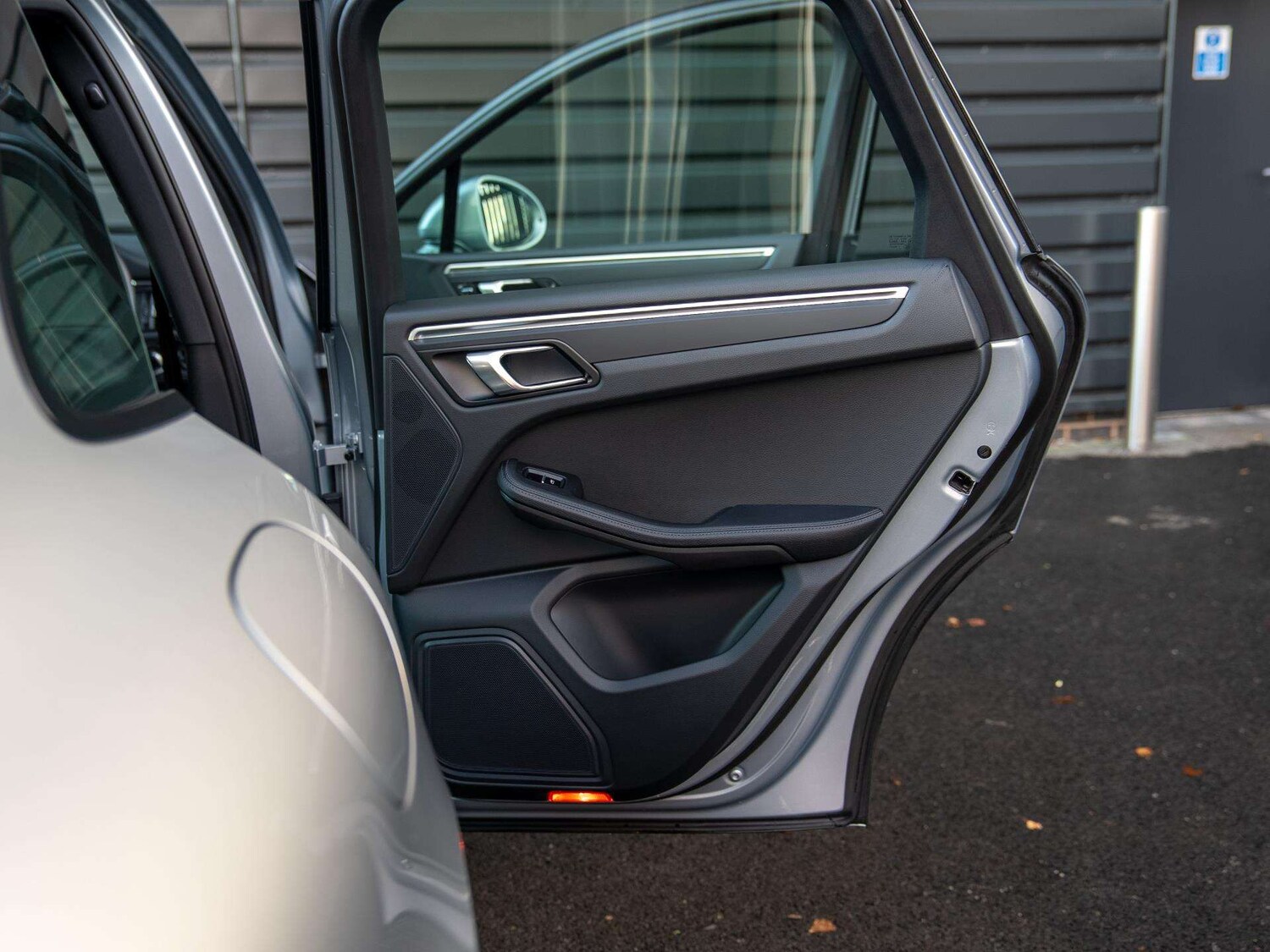 Used Porsche Macan 2022 for sale - 77389908: Photo 28