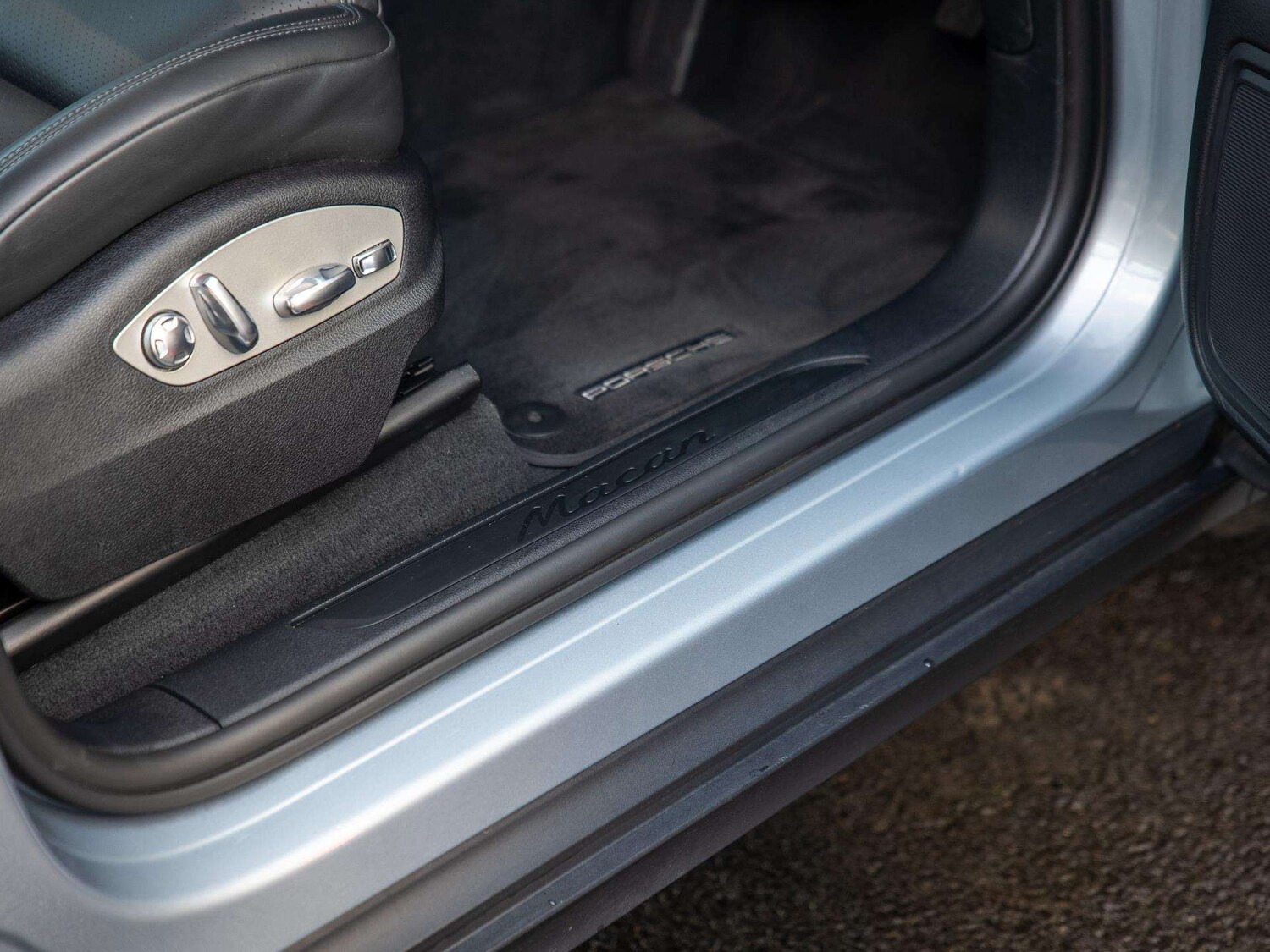 Used Porsche Macan 2022 for sale - 77389908: Photo 32