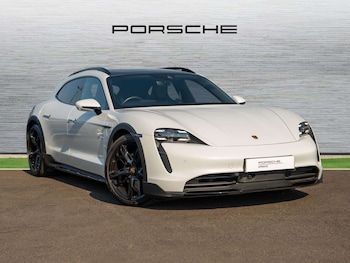 Used Porsche Taycan 2023 for sale - 79204641: Photo