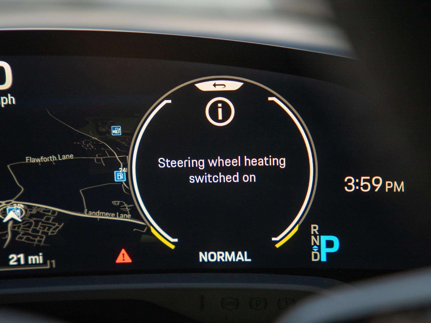 Used Porsche Taycan 2023 for sale - 77123393: Photo 27