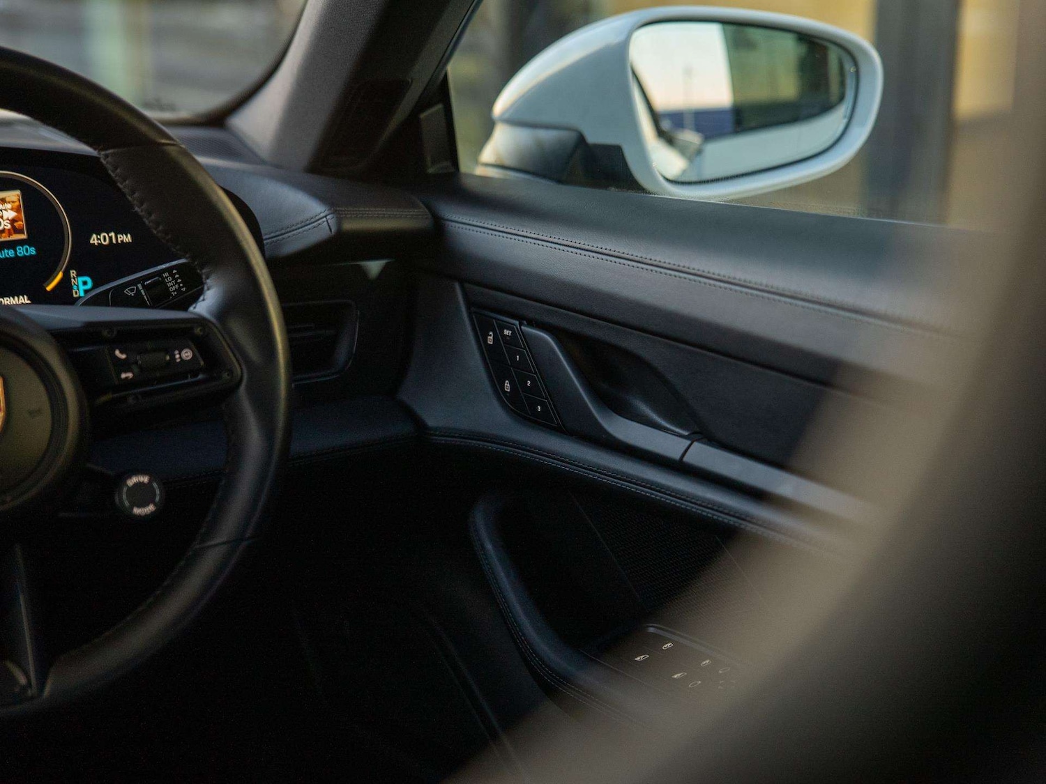 Used Porsche Taycan 2023 for sale - 77123393: Photo 30