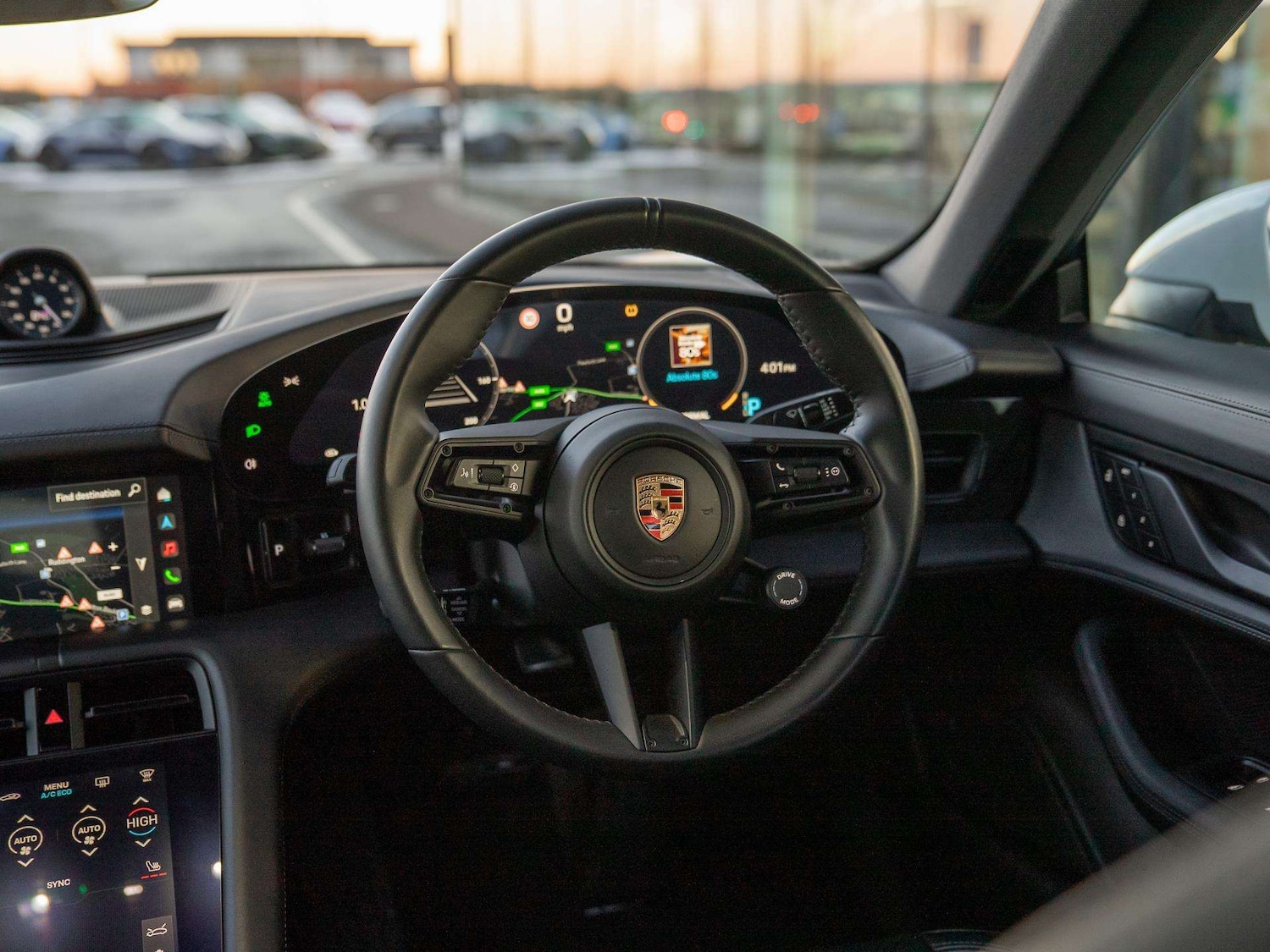 Used Porsche Taycan 2023 for sale - 77123393: Photo 6