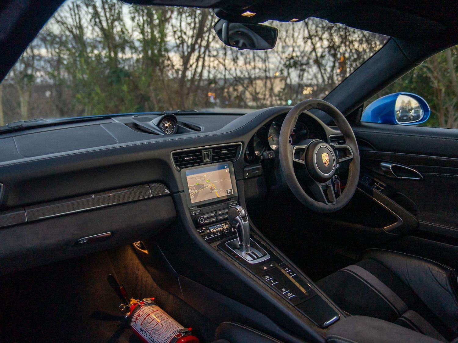 Used Porsche 911 2018 for sale - 77281852: Photo 2