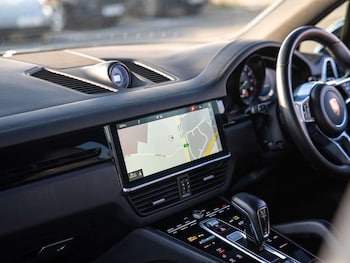 Used Porsche Cayenne 2019 for sale - 77810848: Photo