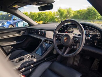 Used Porsche Taycan 2023 for sale - 78800515: Photo