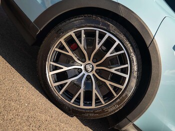 Used Porsche Taycan 2023 for sale - 78800515: Photo
