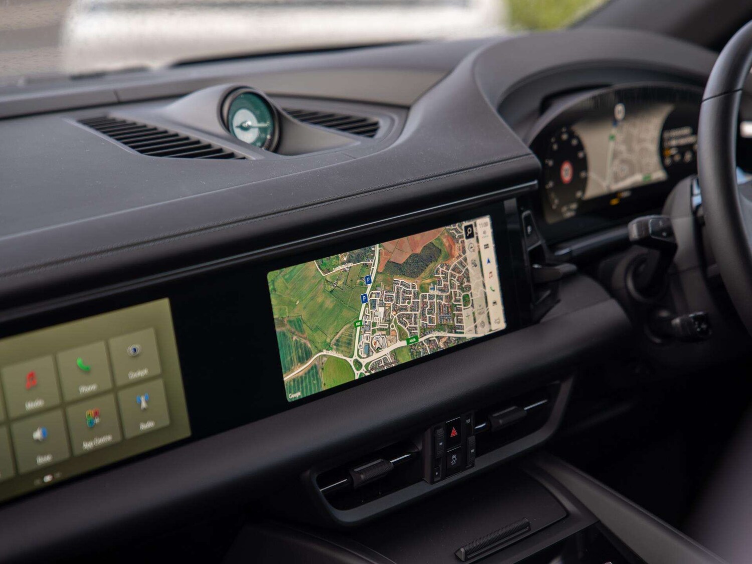 Used Porsche Macan 2026 for sale - 78037854: Photo 3