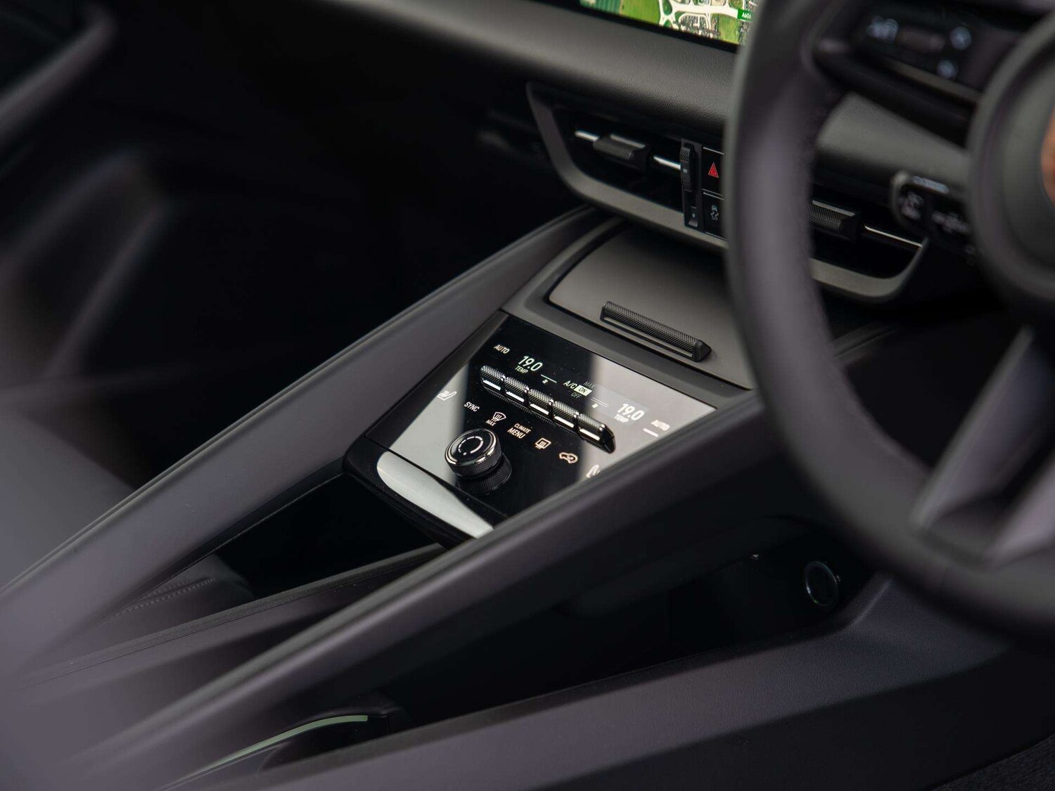 Used Porsche Macan 2026 for sale - 78037854: Photo 32