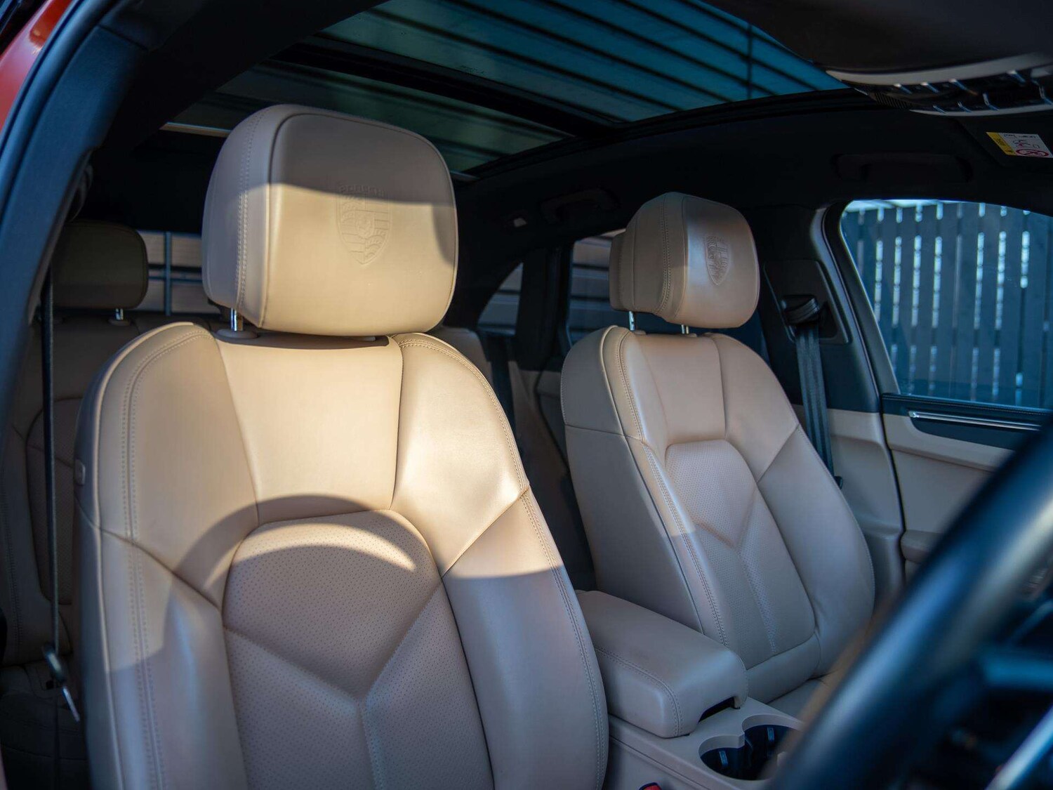 Used Porsche Macan 2022 for sale - 76967939: Photo 11