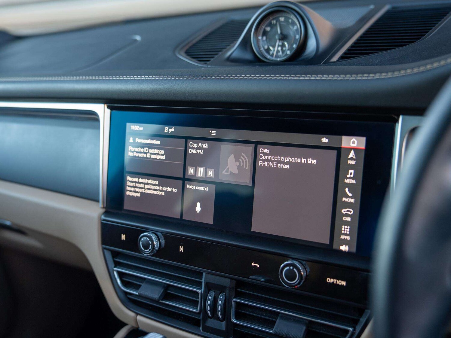 Used Porsche Macan 2022 for sale - 76967939: Photo 18