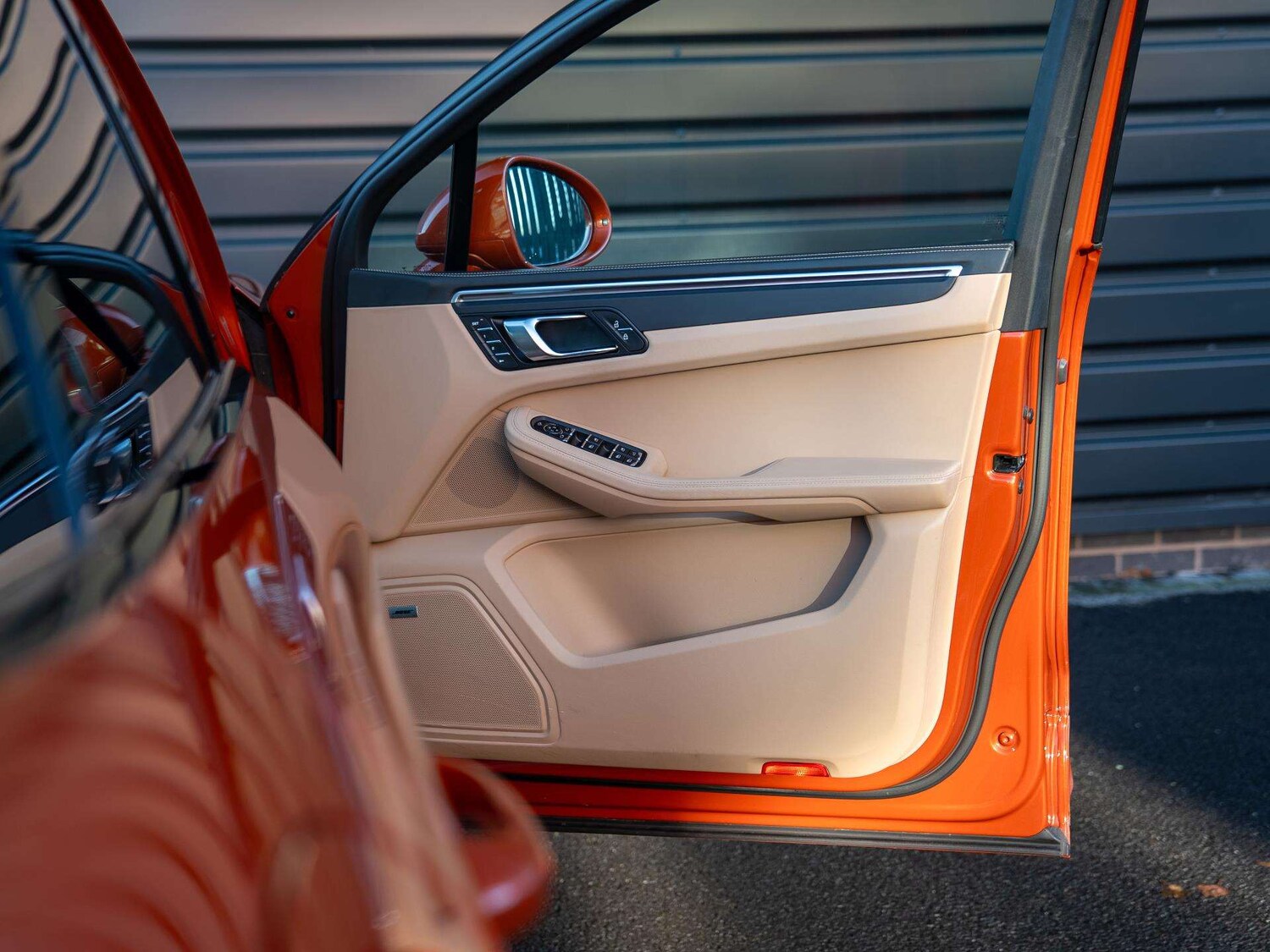 Used Porsche Macan 2022 for sale - 76967939: Photo 32