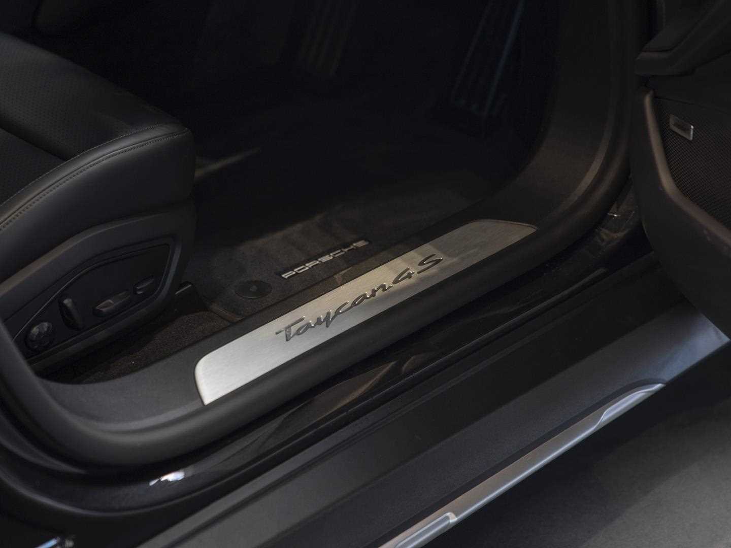 Vehicle 33