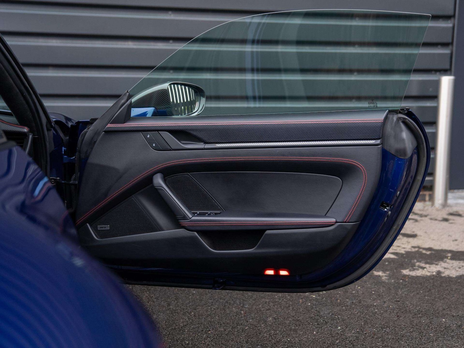 Used Porsche 911 2022 for sale - 76286284: Photo 32