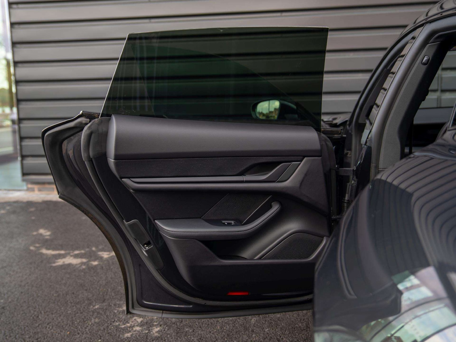Used Porsche Taycan 2022 for sale - 76170101: Photo 19