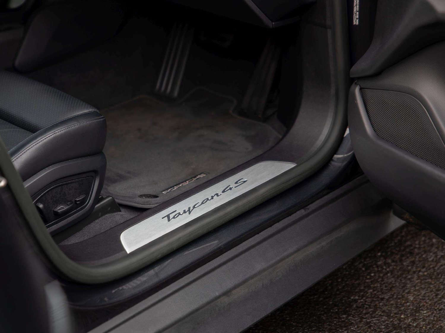 Used Porsche Taycan 2022 for sale - 76170101: Photo 23