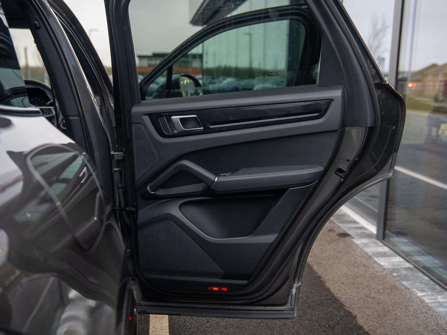 Used Porsche Cayenne 2023 for sale - 77194645: Photo 34