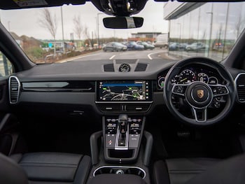 Used Porsche Cayenne 2023 for sale - 77194645: Photo