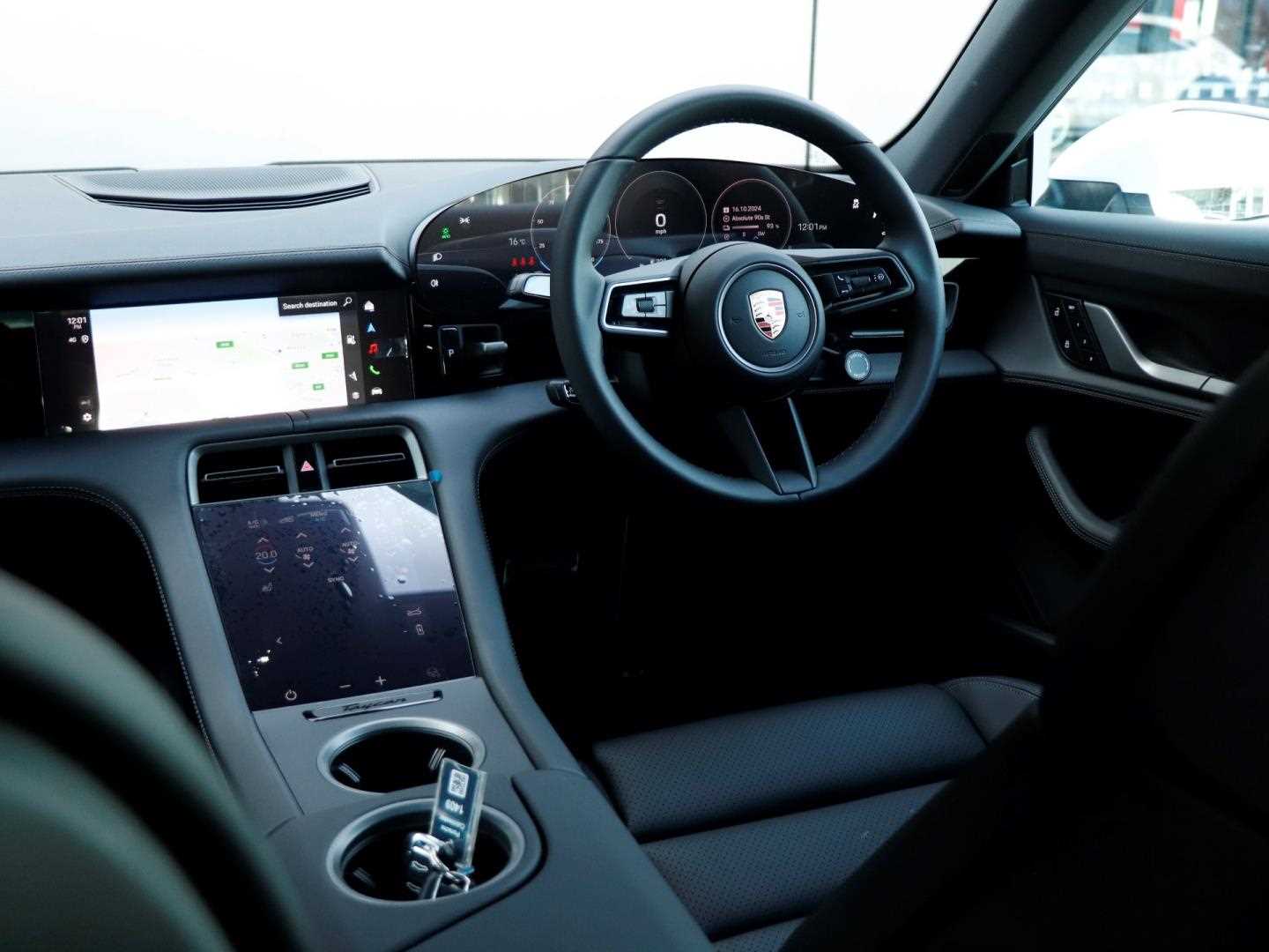 Used Porsche Taycan 2024 for sale - 76553173: Photo 13