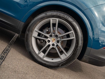 Used Porsche Cayenne 2023 for sale - 79364523: Photo